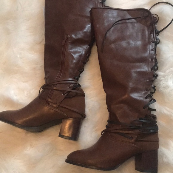 ❤️NEW LACE UP BOOTS❤️ - Picture 6 of 6
